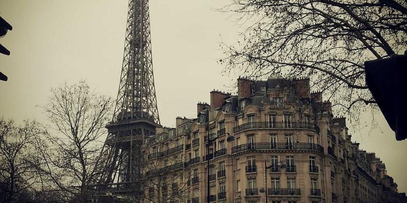 边缘计算网络架构设计：编程开发与网络技术如何满足物联网低延迟高带宽需求